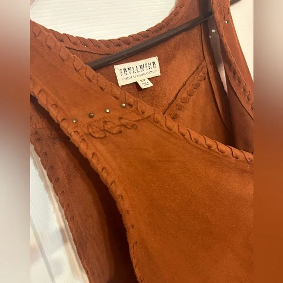 IDYLLWIND Fueled By Miranda Lambert NEW STRINGS FRINGE BROWN VEST Size Small - Picture 12 of 13